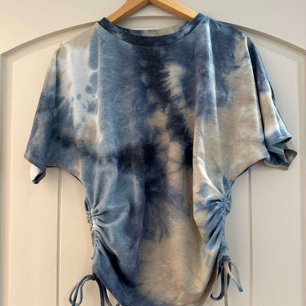 Blue Ruched Tie Front Short Sleeve Tee